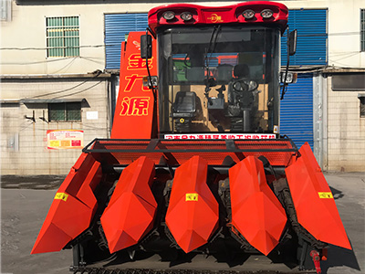 甜玉米收獲機(jī)