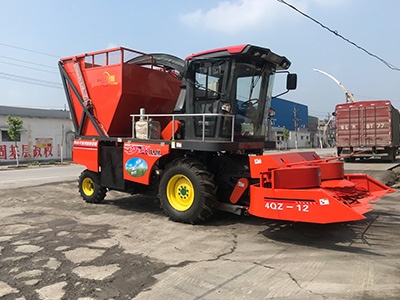 青貯飼料收獲機(jī)